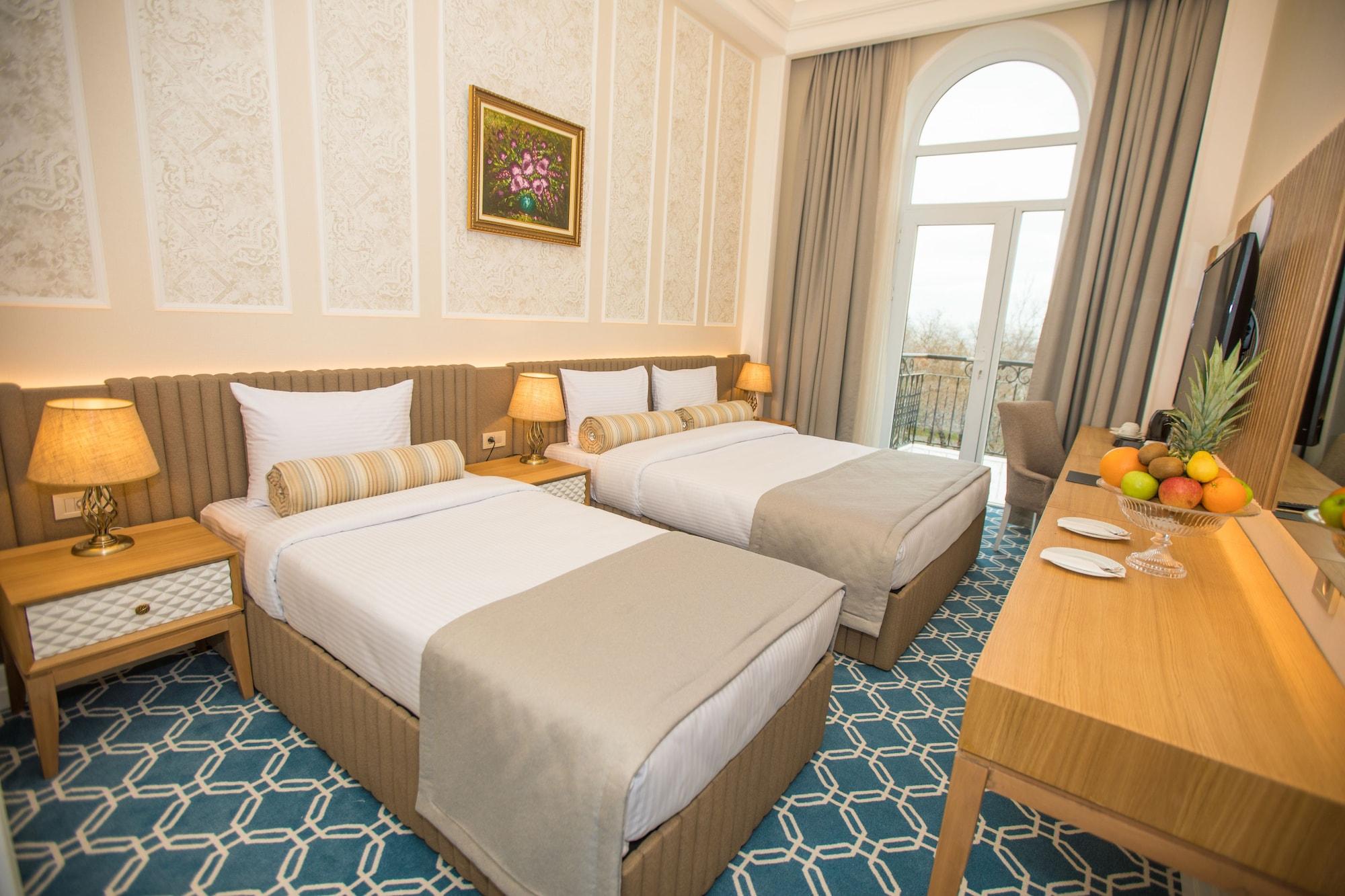 Promenade Hotel באקו מראה חיצוני תמונה Deluxe Room