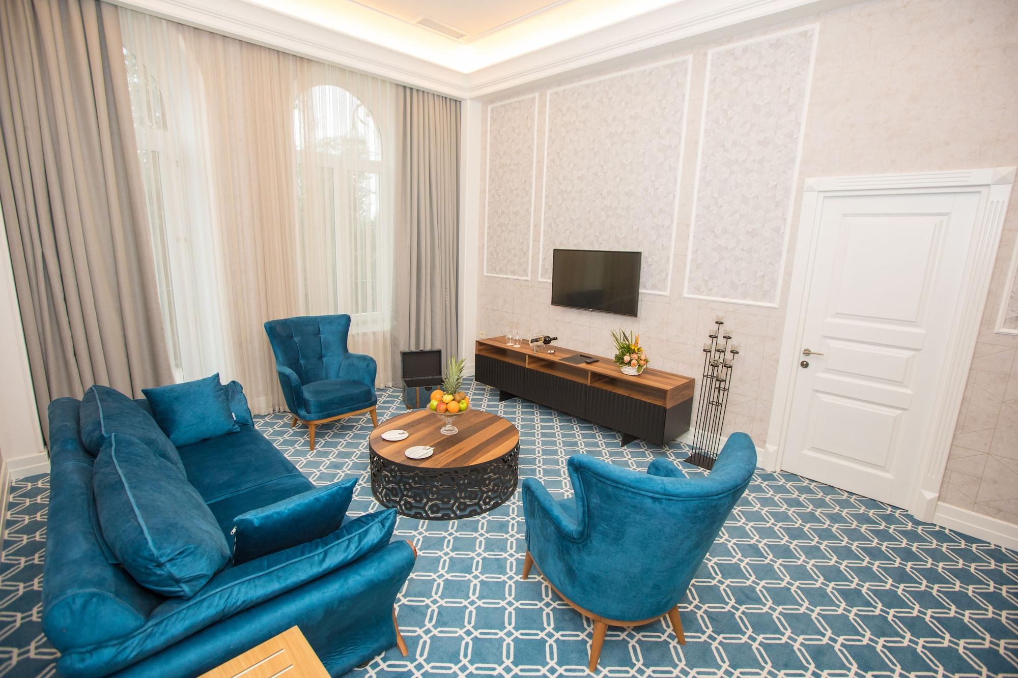 Promenade Hotel באקו מראה חיצוני תמונה A living room at the hotel